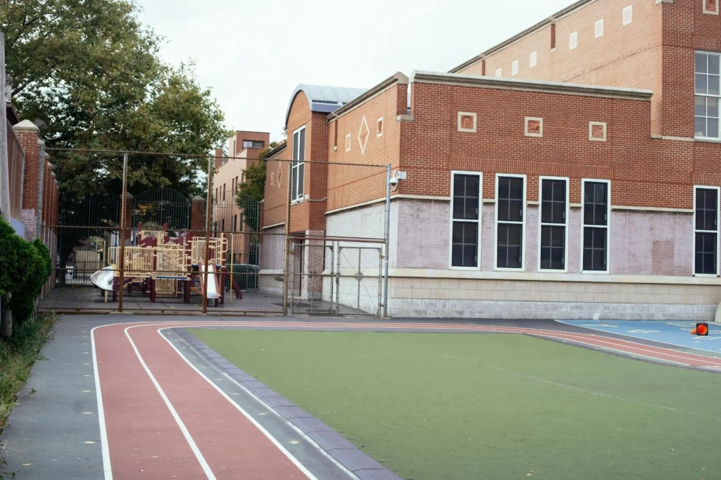 how riot glass mitigates school safety issues