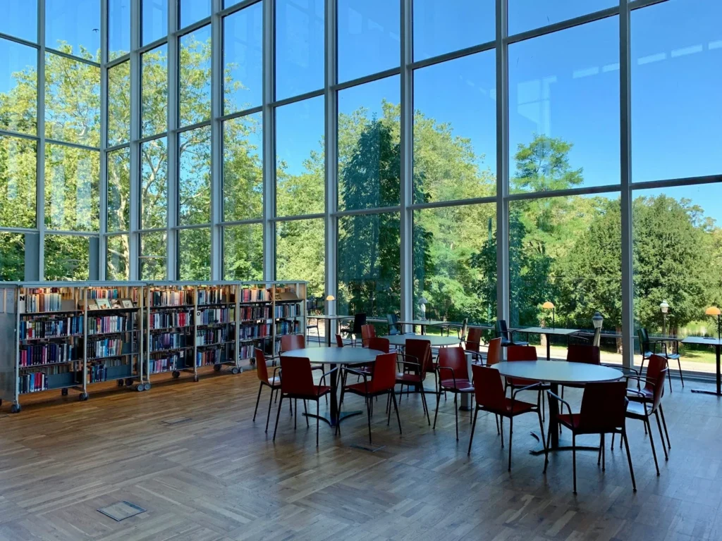 benefits of riot glass security glazing for schools
