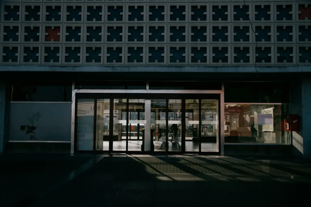 how can you secure commercial glass entry doors against forced entry6