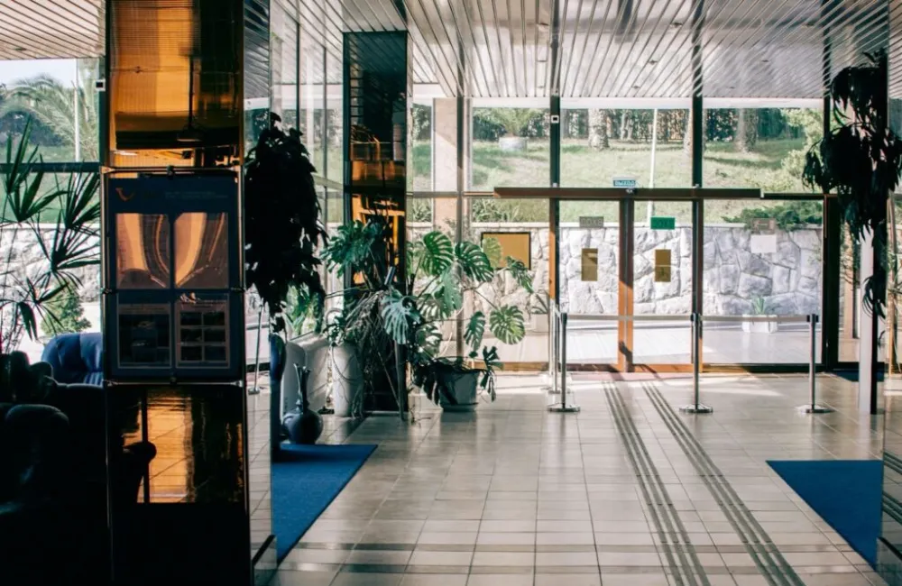 commercial glass doors 1