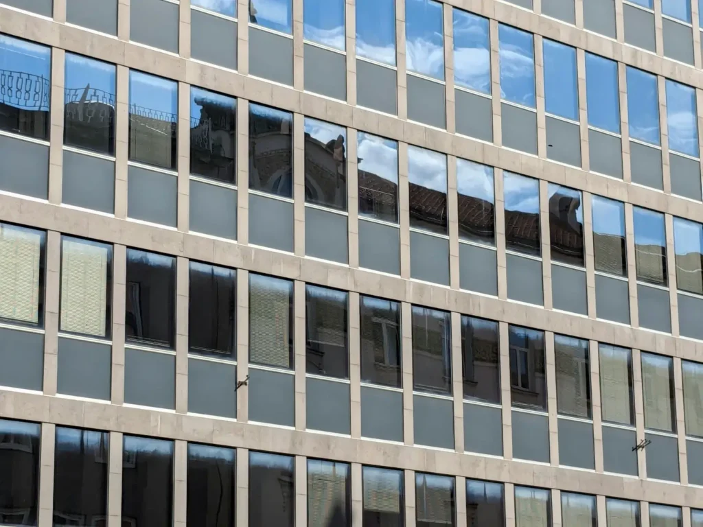how does glass type affect building security